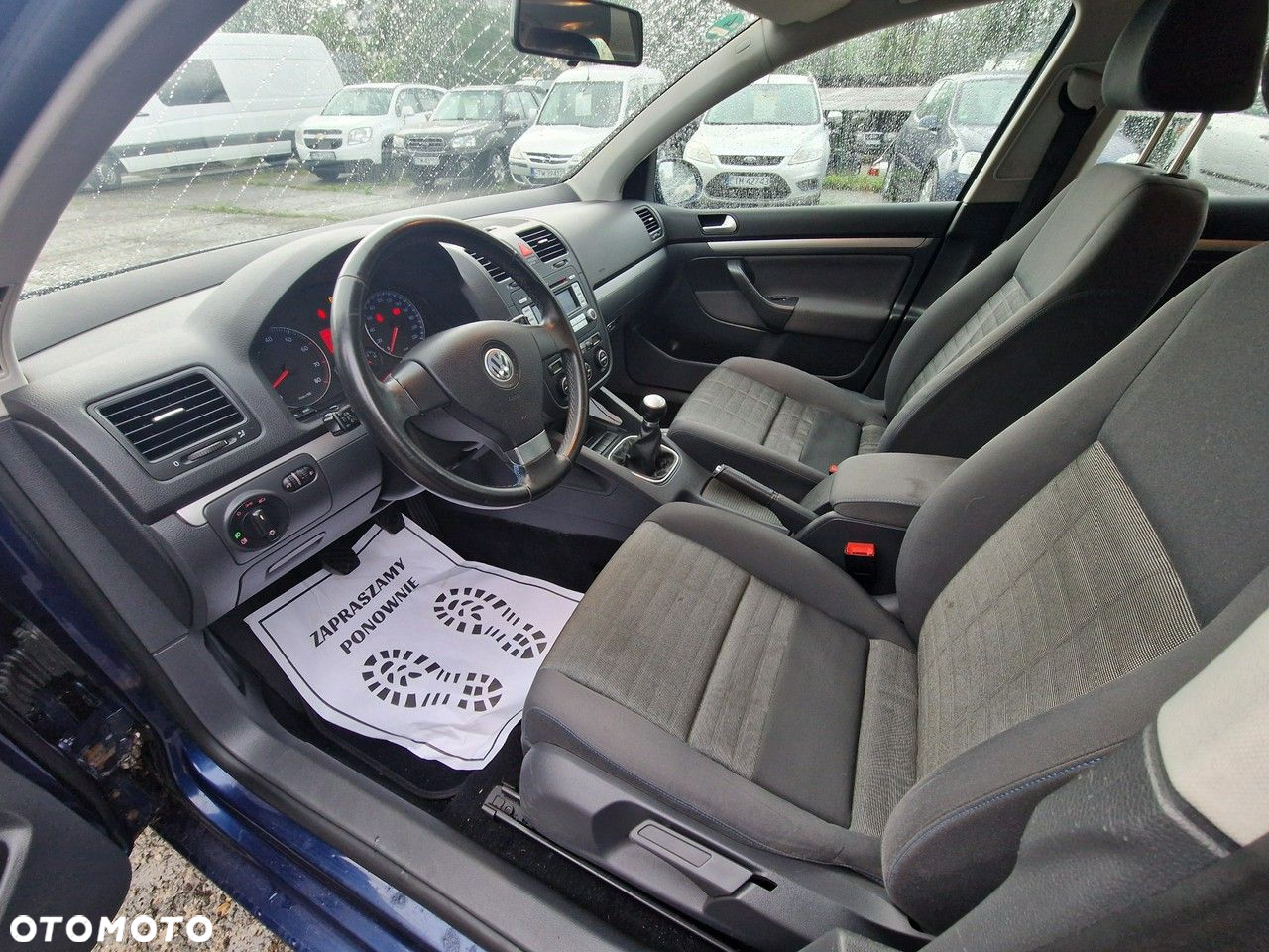 Volkswagen Golf - 22