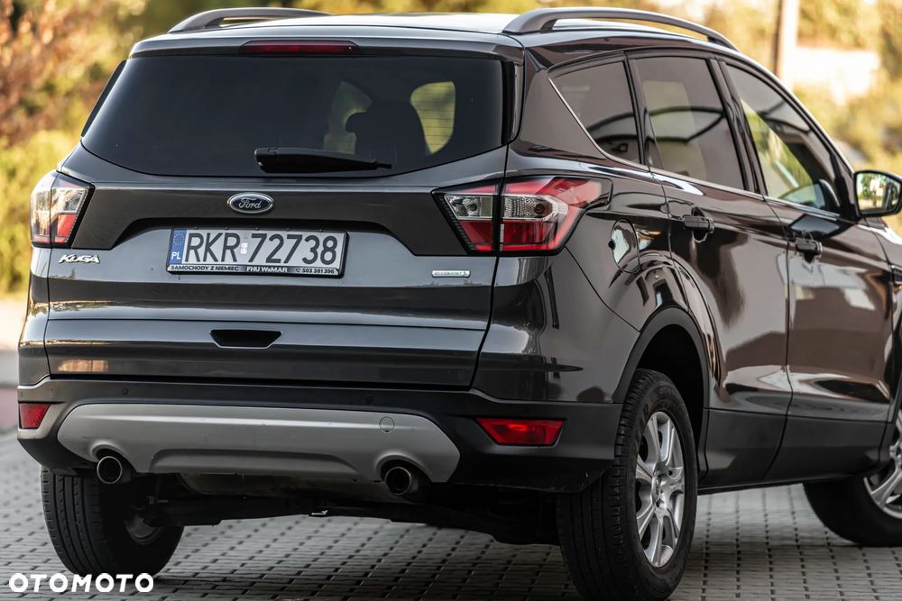 Ford Kuga - 10
