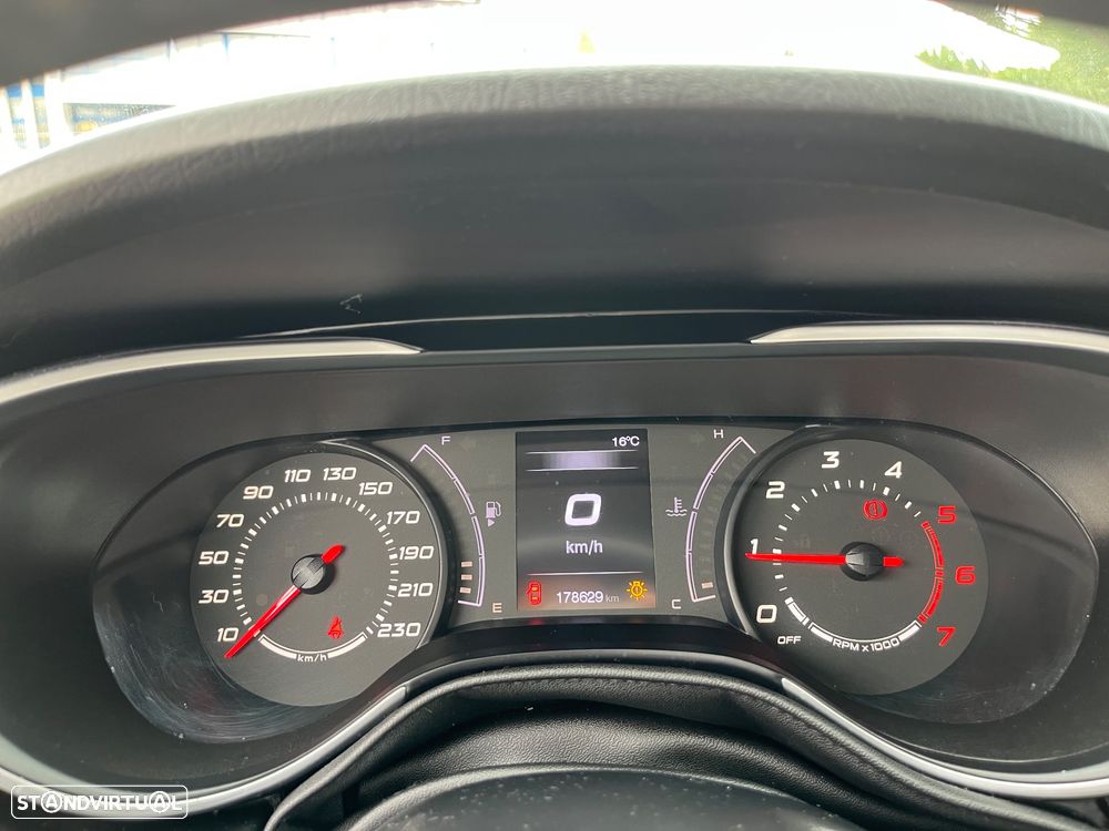 Fiat Tipo Station Wagon 1.6 M-Jet Lounge - 27