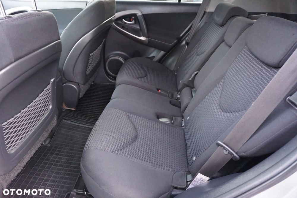 Toyota RAV4 2.2 D-CAT 4x4 Sol - 10