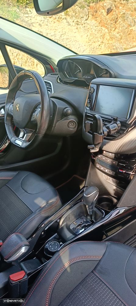 Peugeot 2008 1.5 BlueHDi GT Line EAT6 - 21