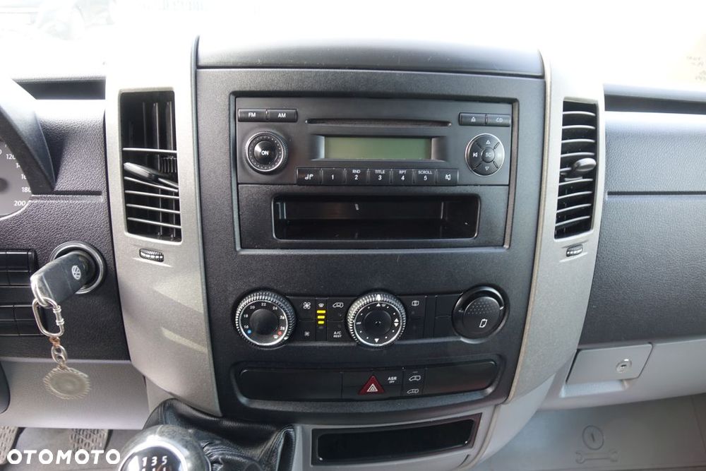 Volkswagen CRAFTER / L2H2 FURGON / BLASZAK / 2.0 / 108KM / BAGAŻNIK DACHOWY - 20