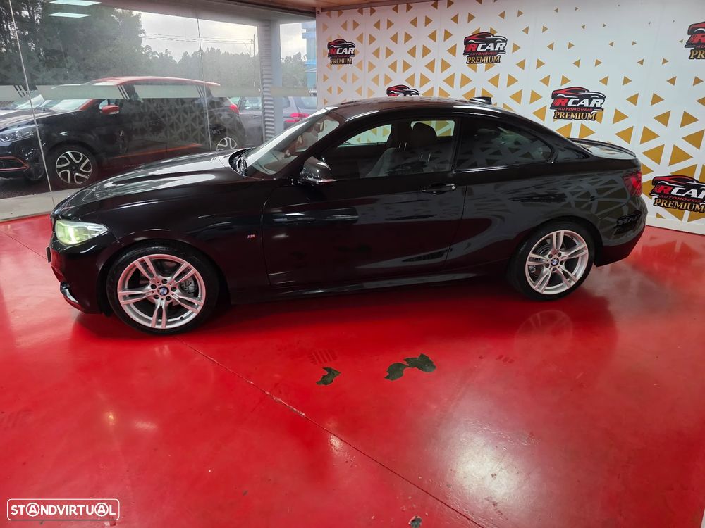 BMW 220 d Coupe Pack M - 4