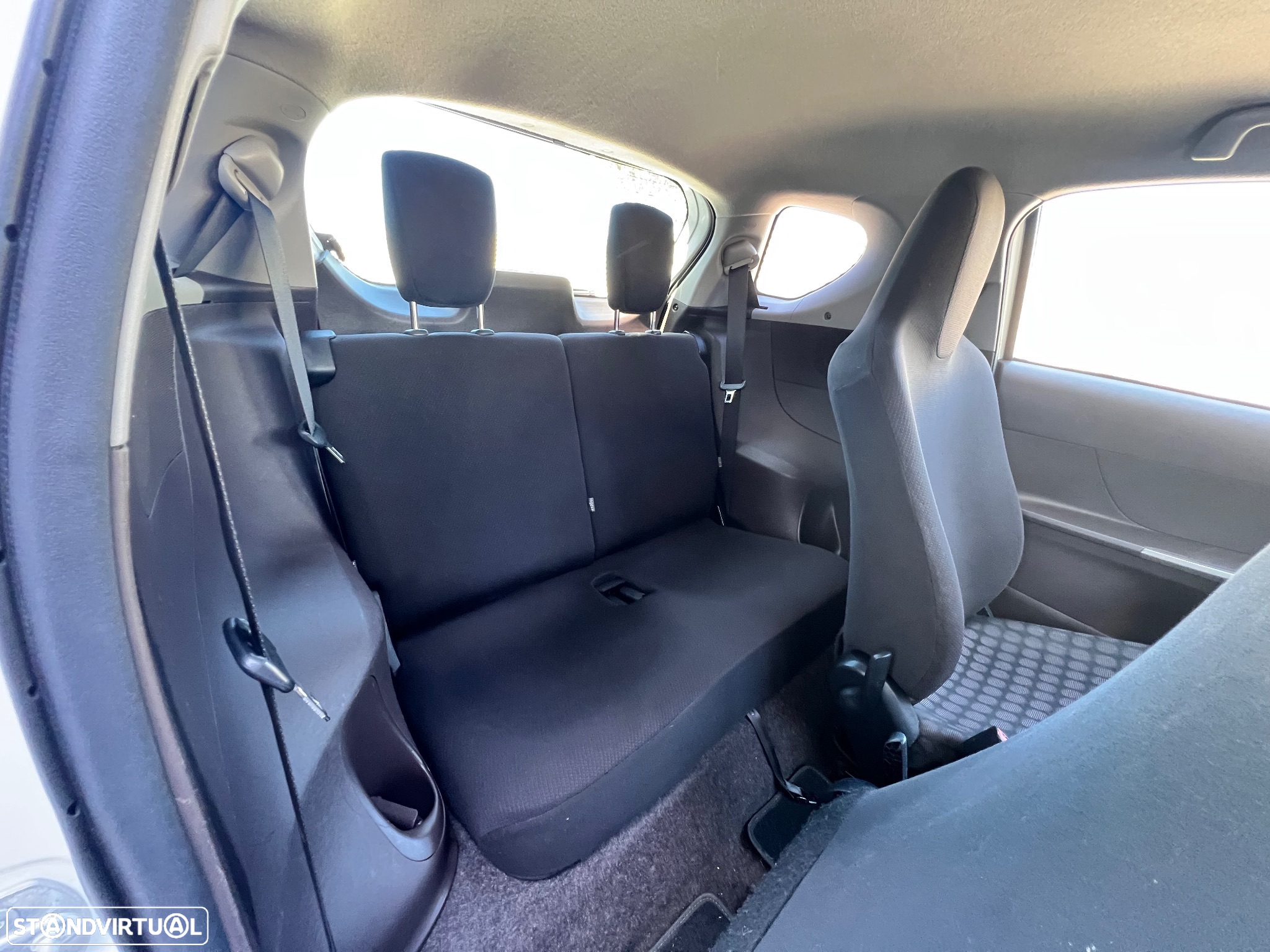 Toyota iQ 1.33 VVT-i 2 MultiDrive - 21