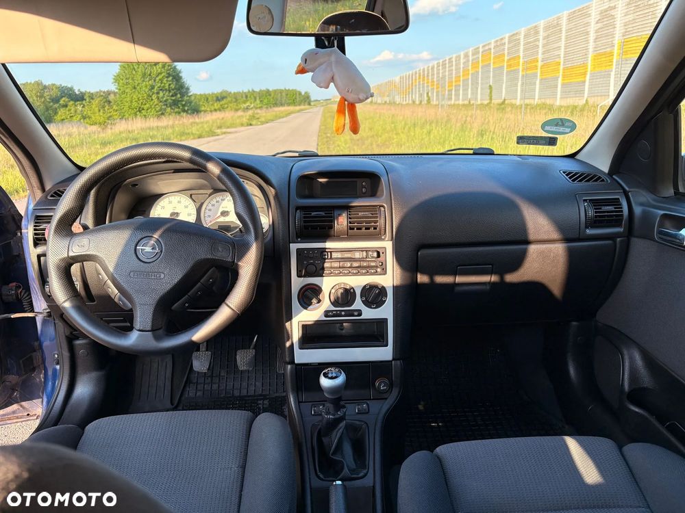 Opel Astra 1.8 Sport - 13