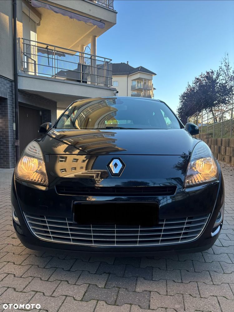 Renault Grand Scenic dCi 130 FAP Bose Edition - 6