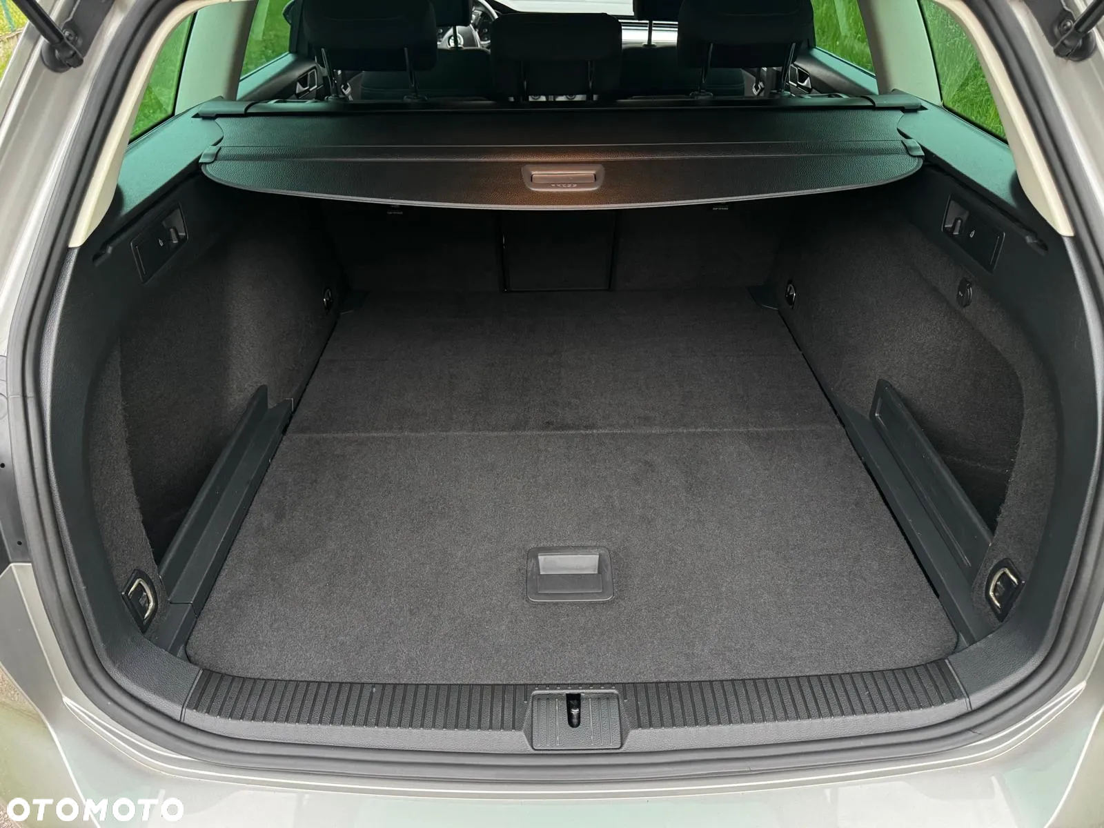 Volkswagen Passat Variant 1.8 TSI (BlueMotion Technology) DSG Comfortline - 23