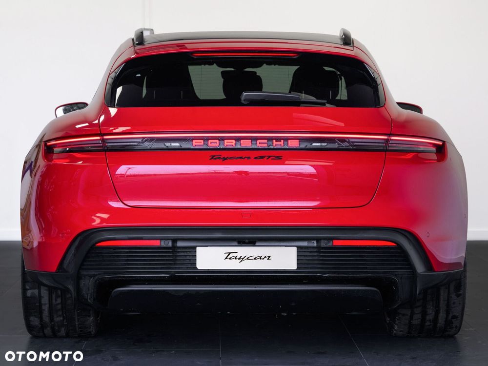 Porsche Taycan - 14
