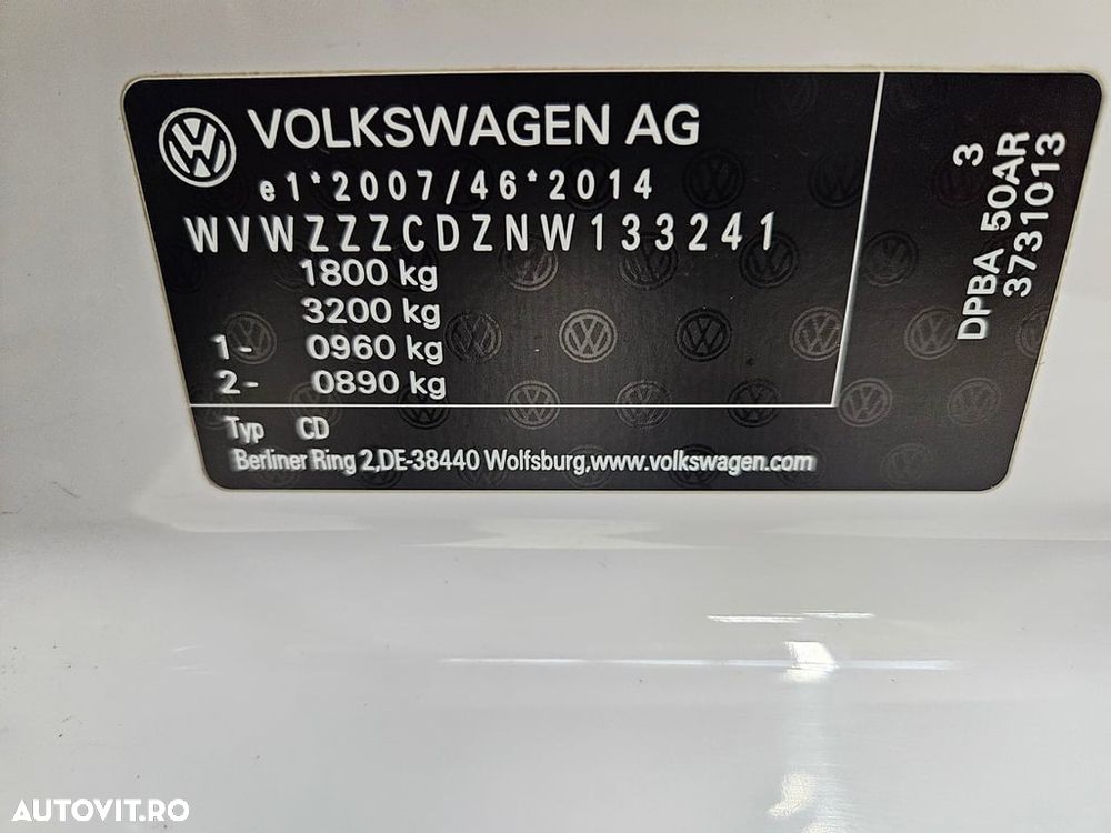 Volkswagen Golf - 4