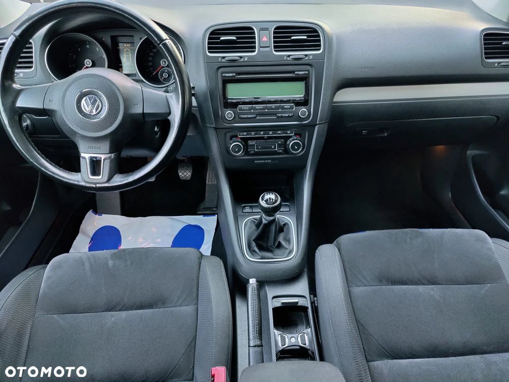 Volkswagen Golf - 5