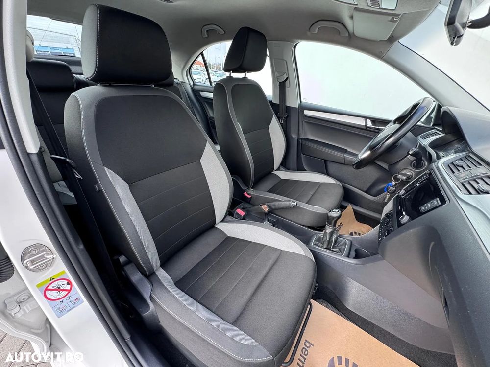 Skoda RAPID 1.0 TSI Ambition - 13