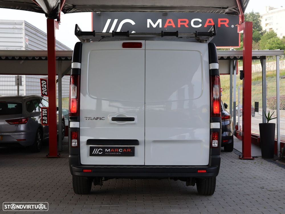 Renault Trafic 2.0 dCi L1H1 1.0T - 8