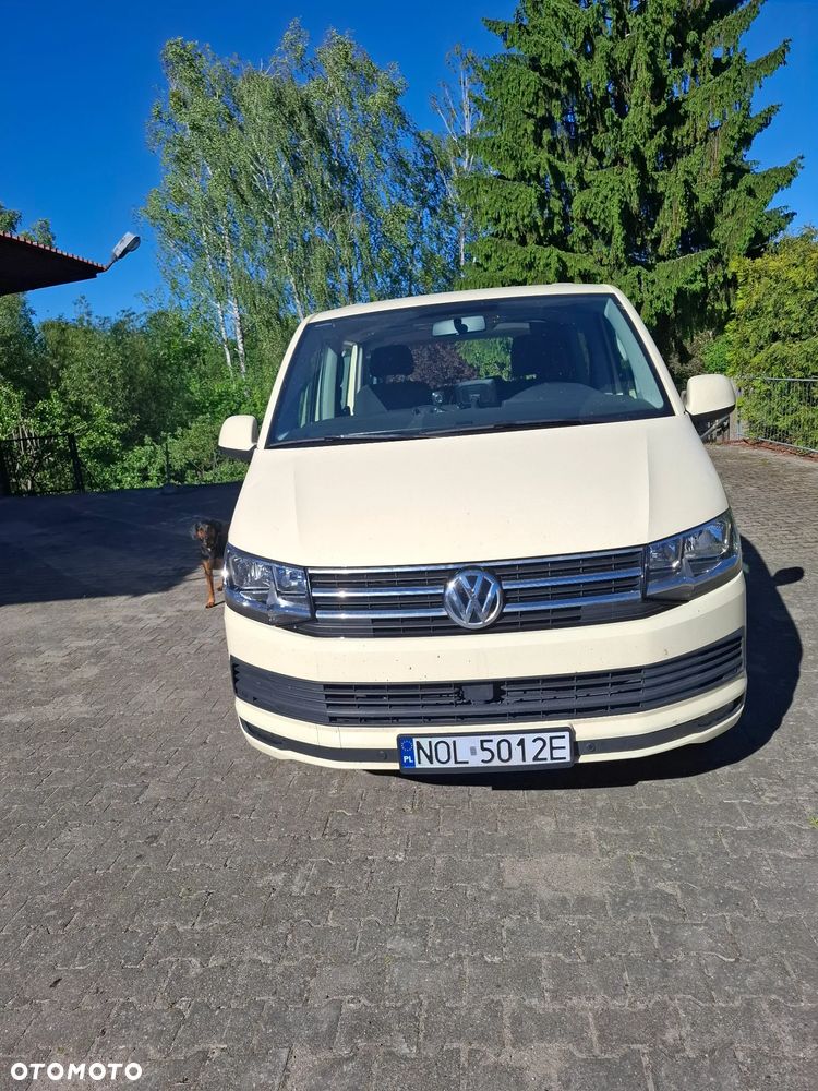 Volkswagen Caravelle - 8