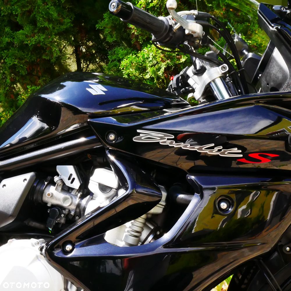 Suzuki GS - 15