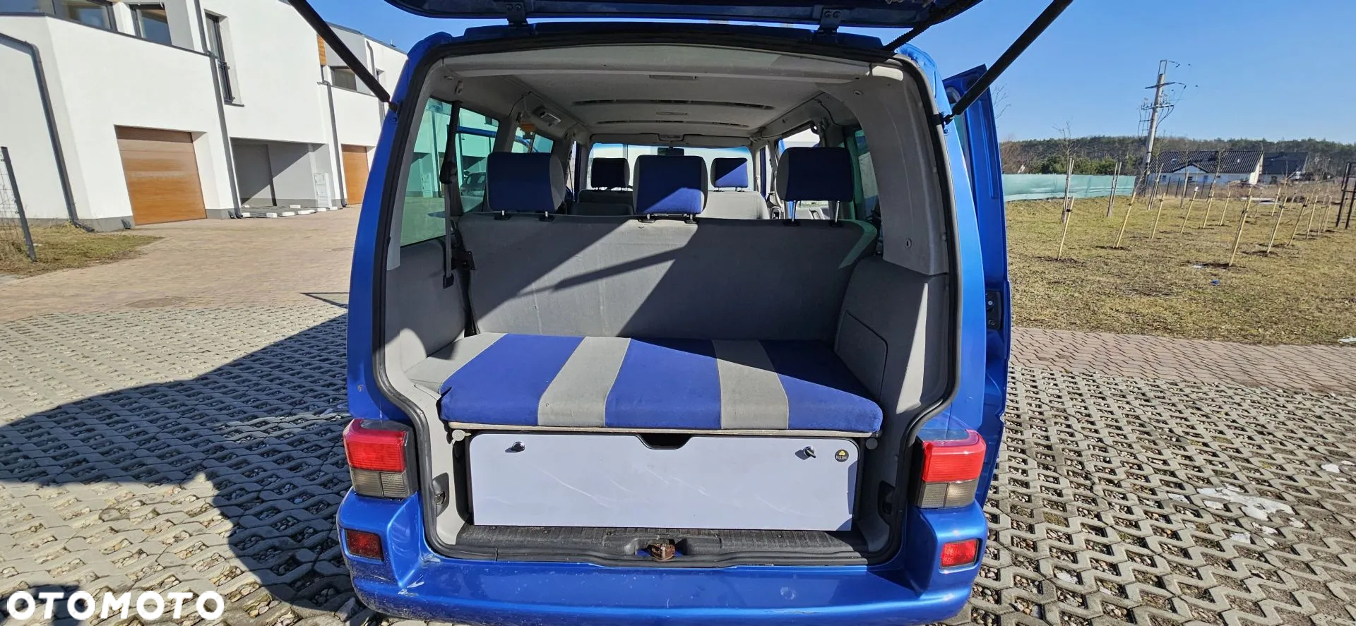 Volkswagen Multivan TDI - 11