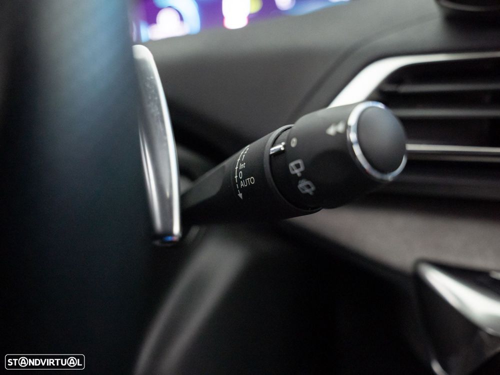 Peugeot 3008 1.6 Hybrid4 GT e-EAT8 - 24