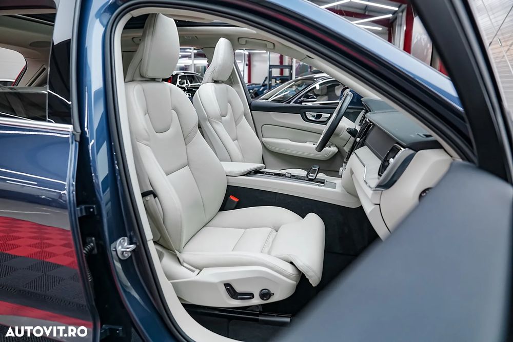 Volvo XC 60 T6 AWD Recharge Geartronic Inscription - 8