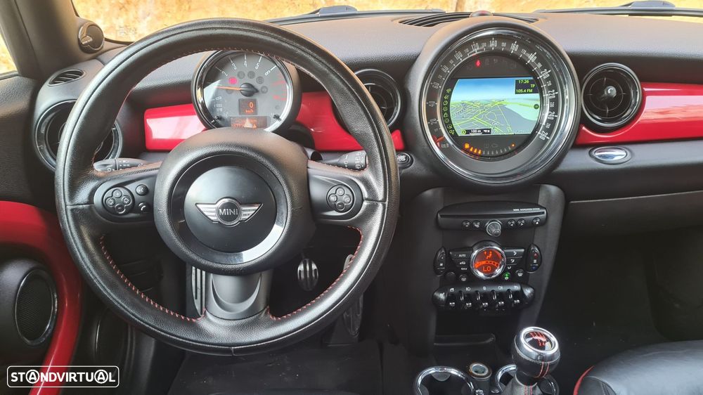 MINI Clubman John Cooper Works - 13