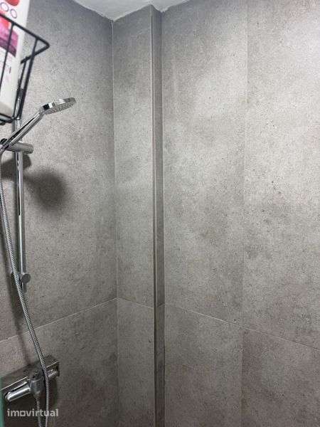 Loja em transformacao para apartamento  t1+1 - Grande imagem: 4/11