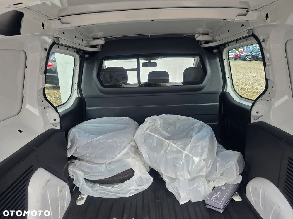 Peugeot PARTNER - 18