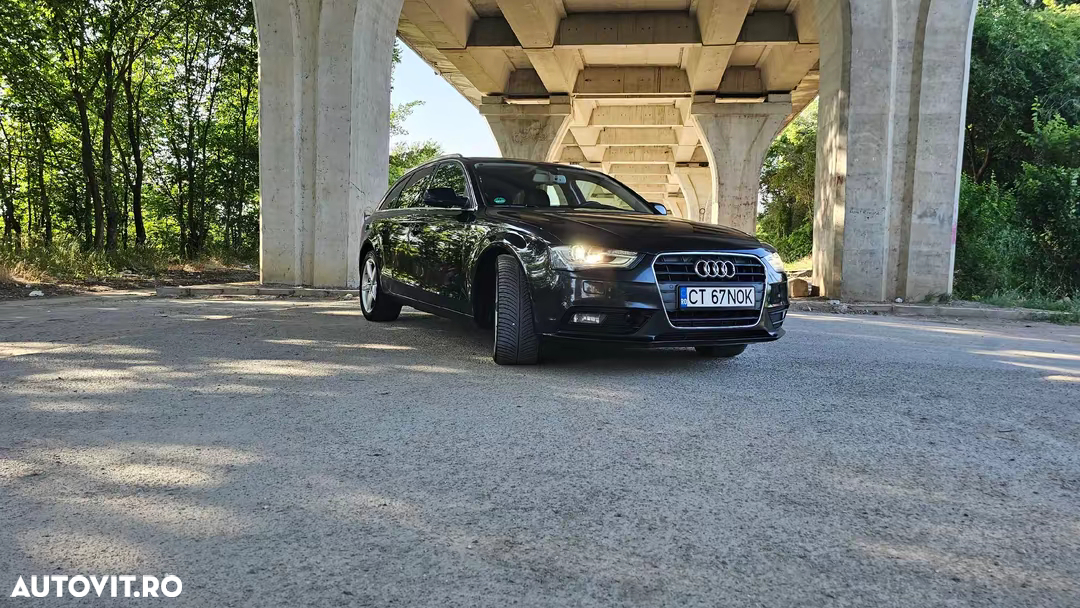 Audi A4 Avant 2.0 TDI DPF multitronic S line Sportpaket - 11