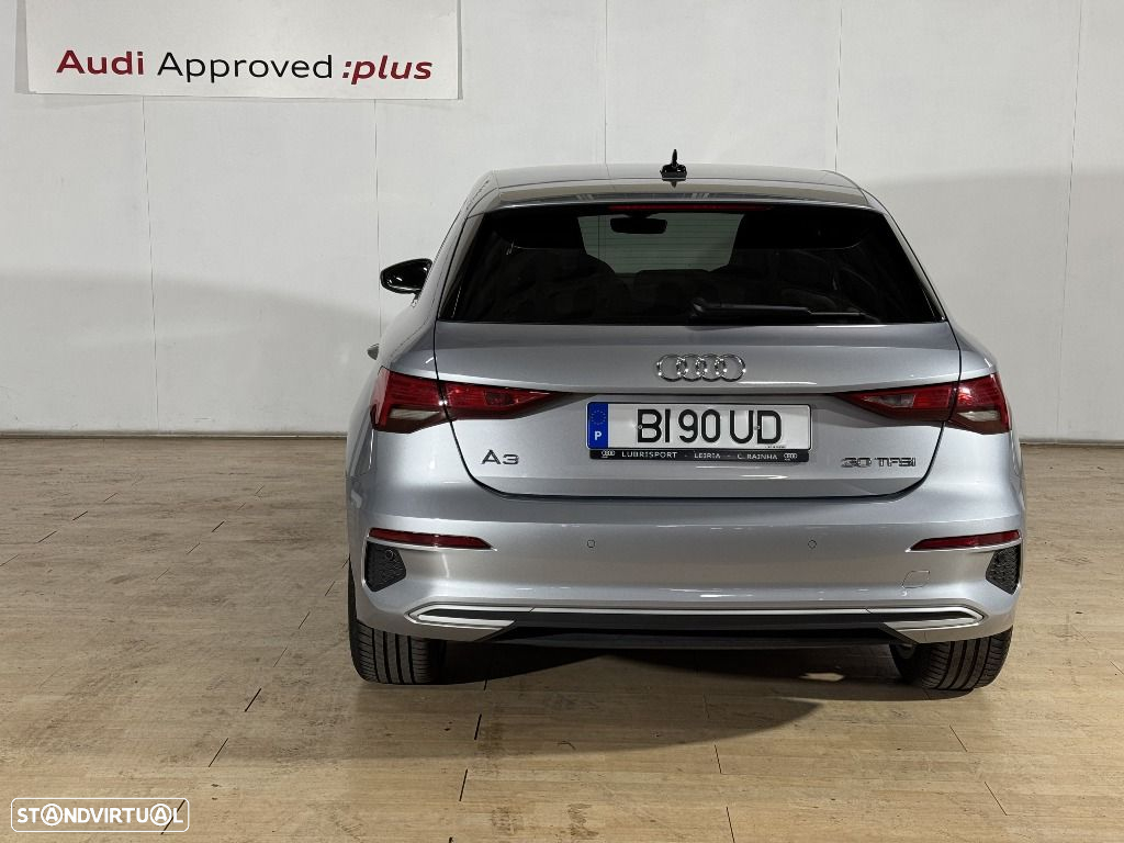 Audi A3 Sportback 30 TFSI Advanced S tronic - 4
