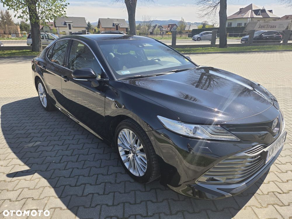 Toyota Camry 2.5 Hybrid Executive CVT - 2