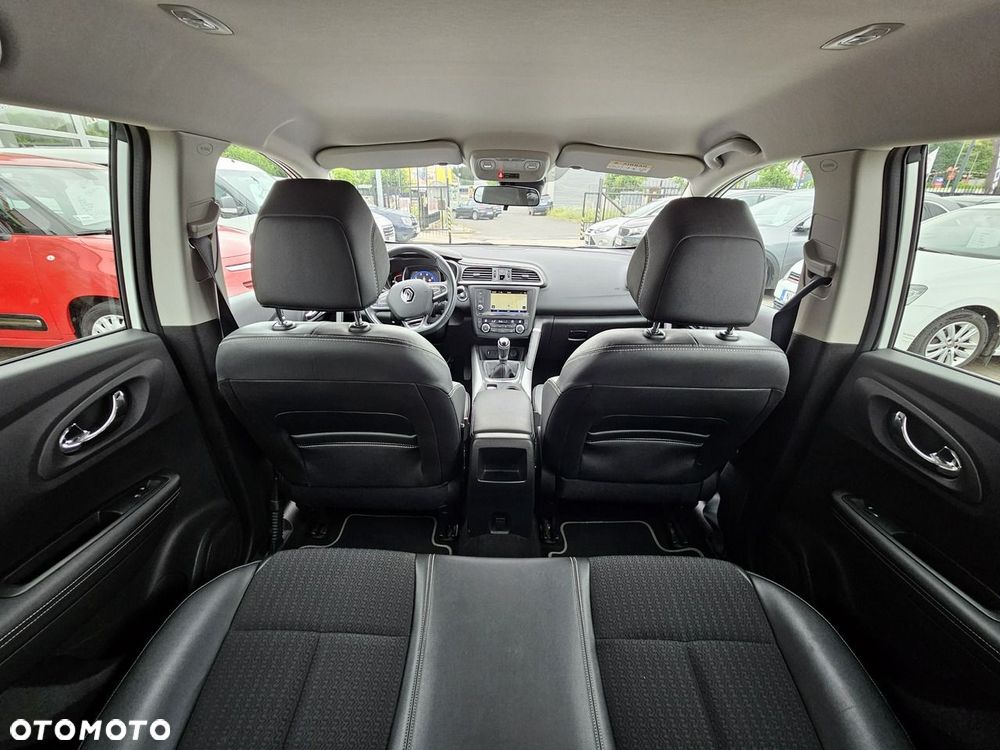 Renault Kadjar 1.2 Energy TCe Adventure - 29