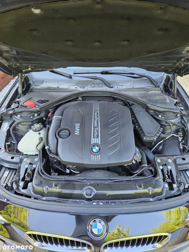 BMW Seria 3 335d xDrive Luxury Line - 14