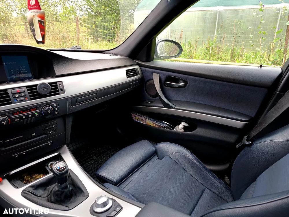 BMW Seria 3 320d DPF Touring Edition Fleet - 4