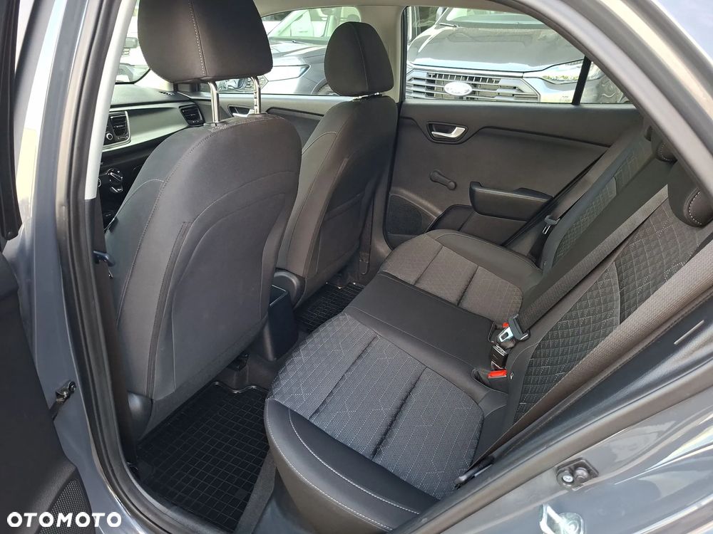 Kia Rio 1.2 M - 31