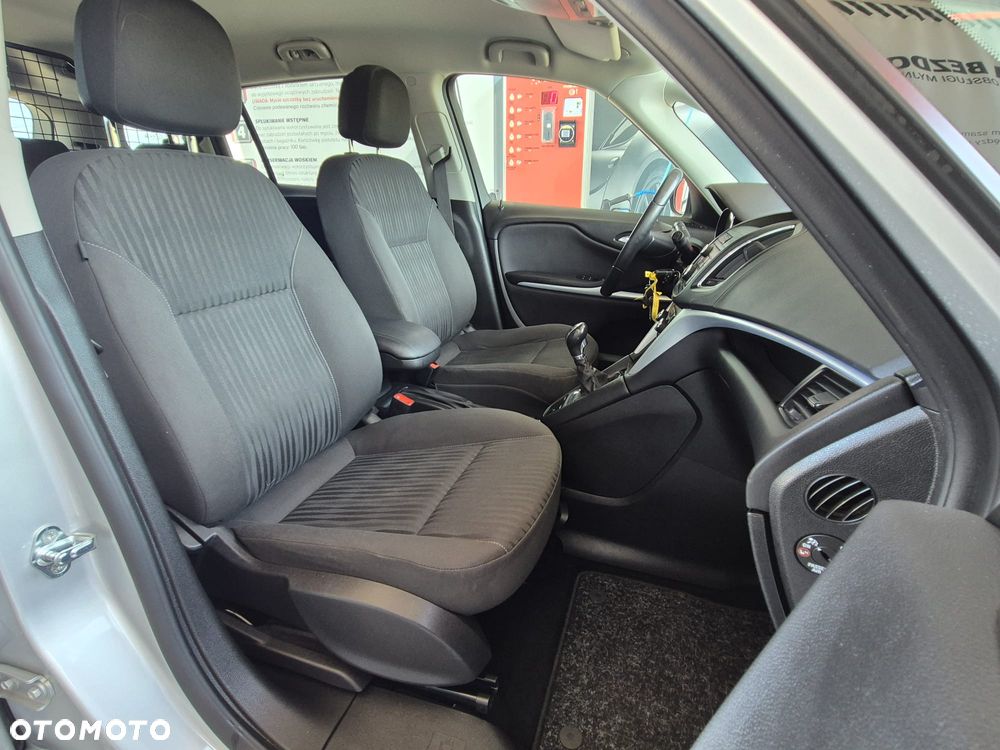 Opel Zafira Tourer 1.4 Turbo Business Innovation - 33