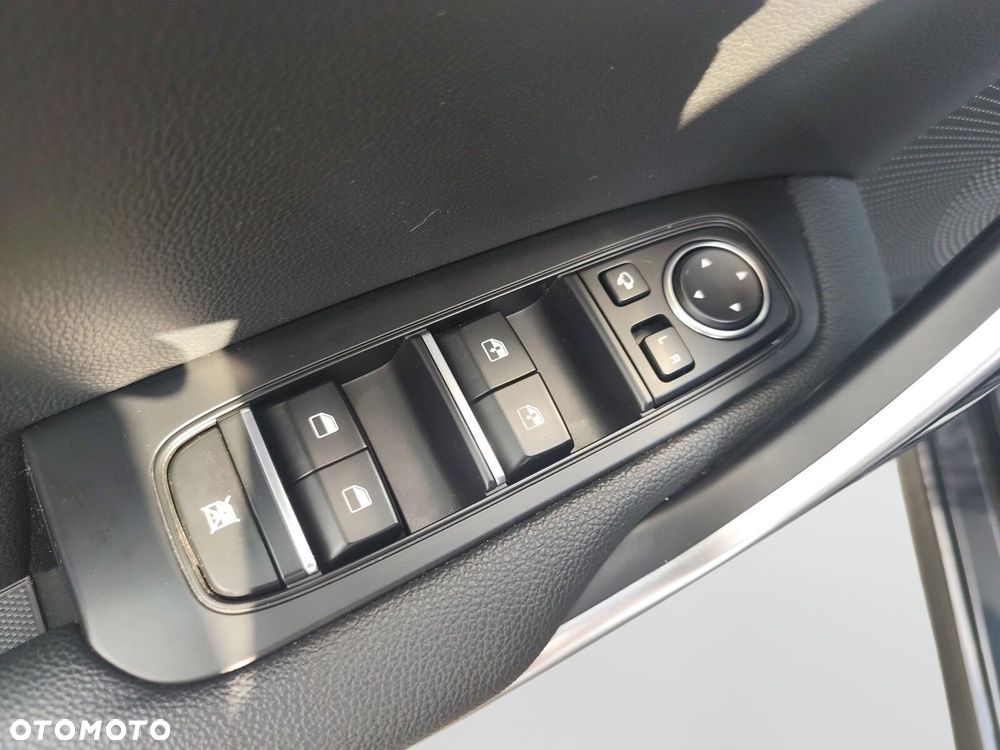 Kia Ceed - 12