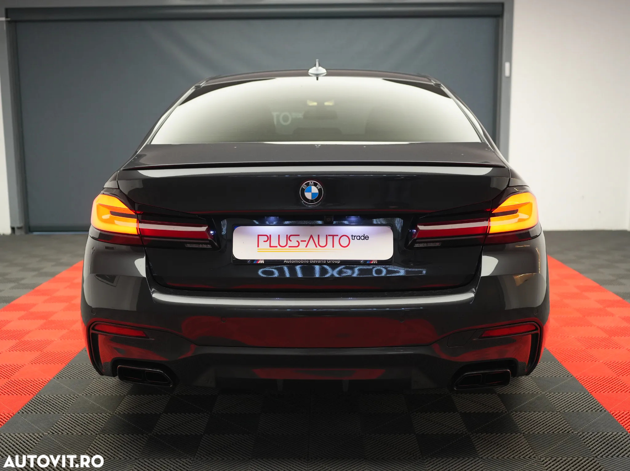 BMW M5 M550i xDrive Aut. - 27
