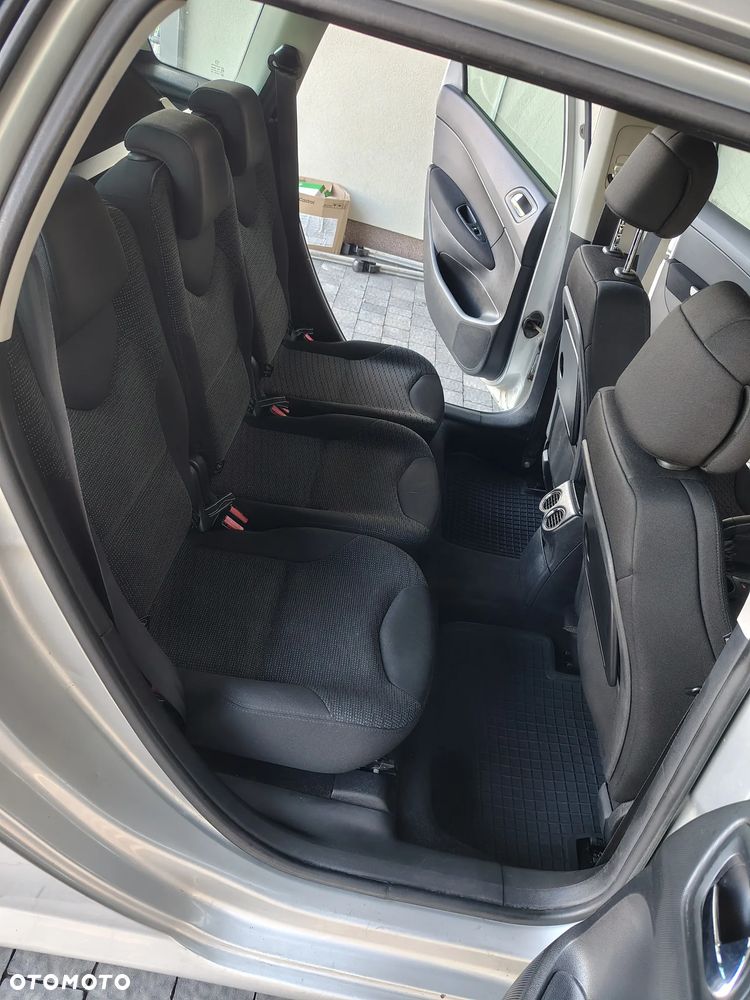 Peugeot 308 1.6 HDi Premium Plus - 14