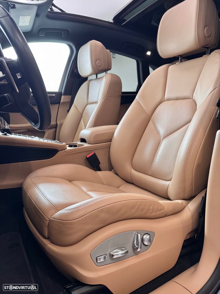 Porsche Macan 2.0T - 12