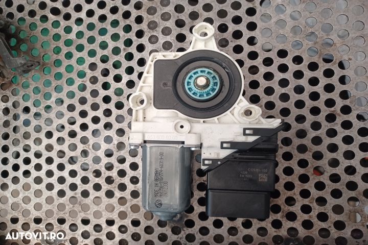 Motoras macara geam spate stanga 5N0959703F Volkswagen VW Tiguan 1 [f - 1