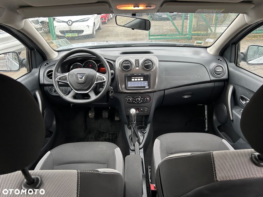 Dacia Sandero Stepway TCe 90 (S&S) Celebration - 9