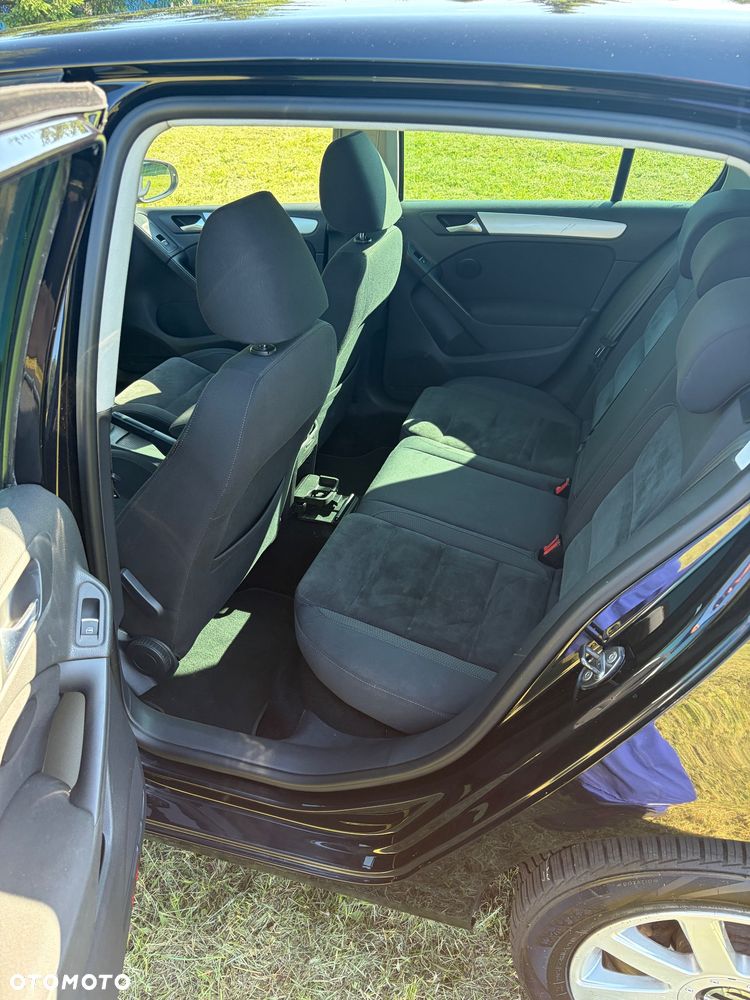 Volkswagen Golf 2.0 TDI Highline - 10
