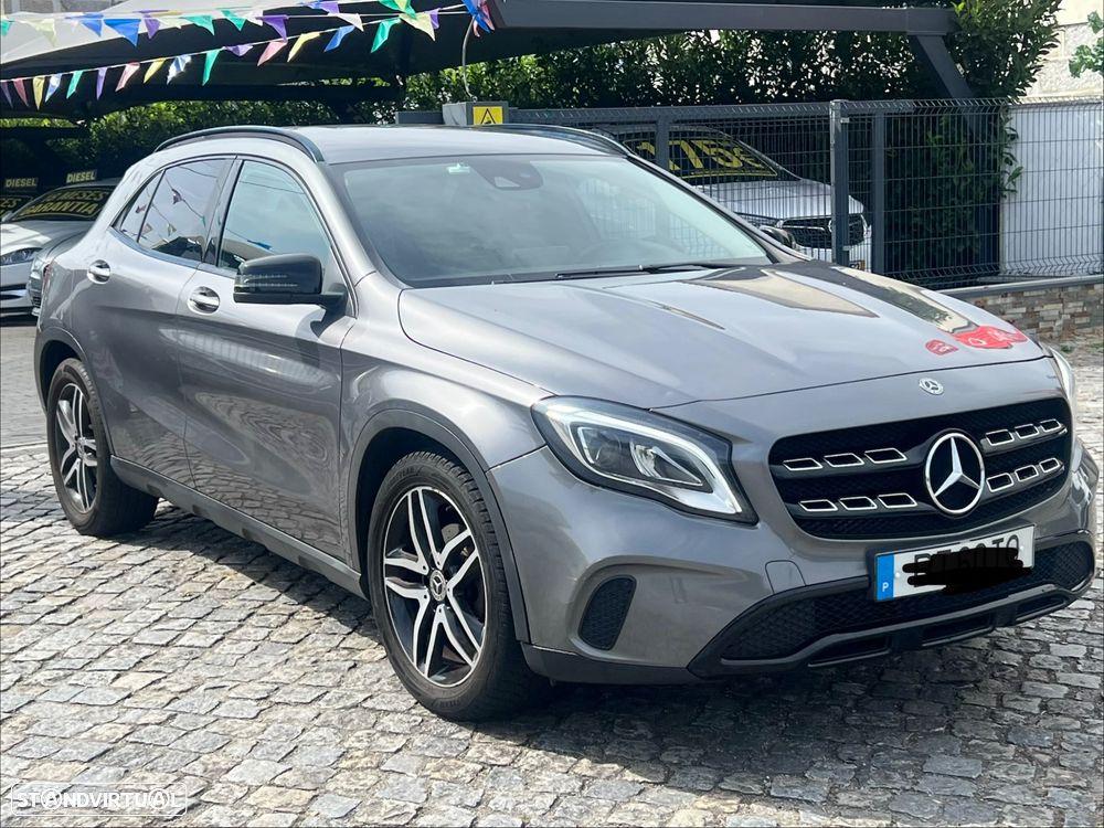 Mercedes-Benz GLA 200 d Activity Edition - 2