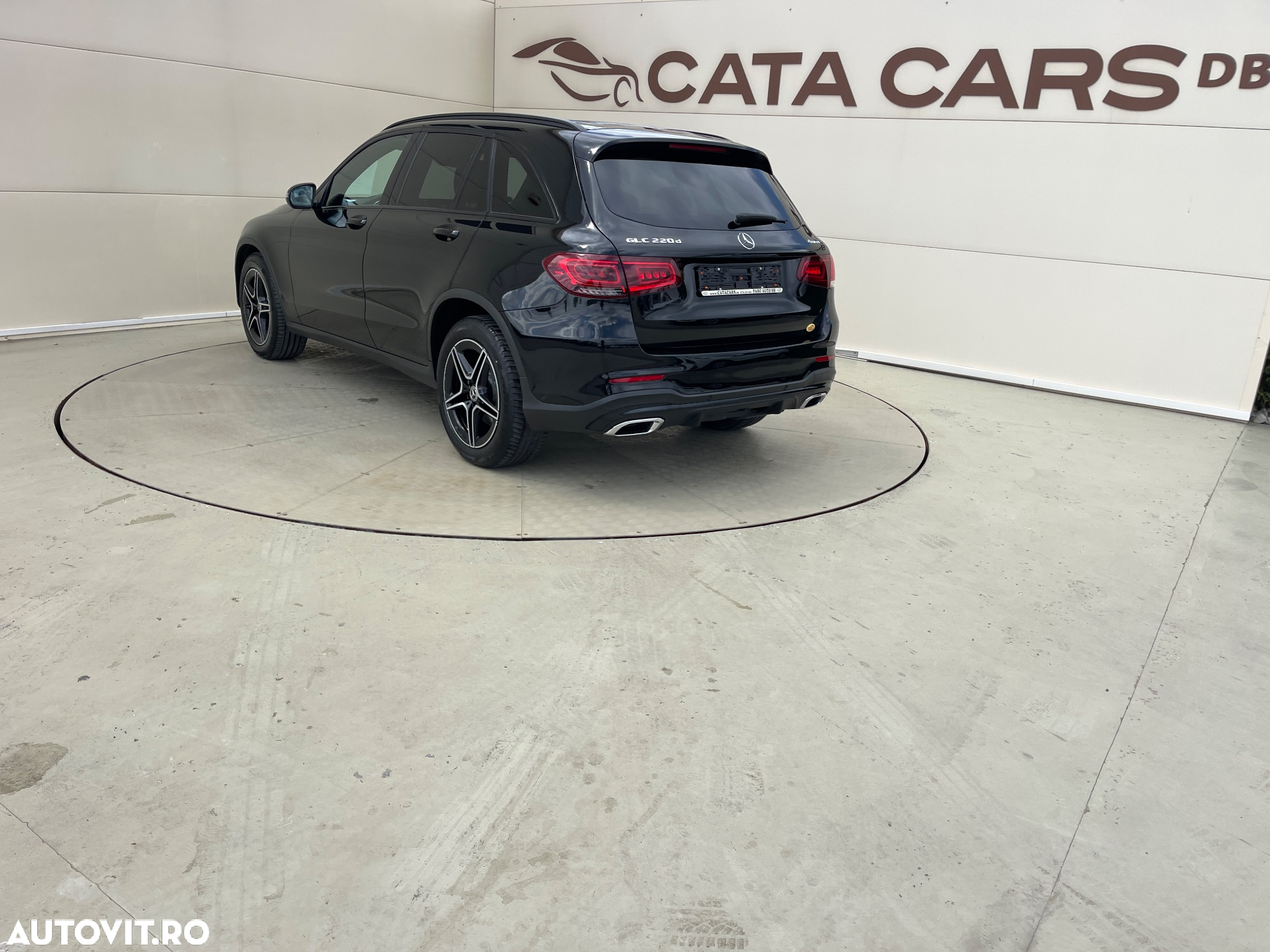 Mercedes-Benz GLC 220 d 4Matic 9G-TRONIC AMG Line - 11