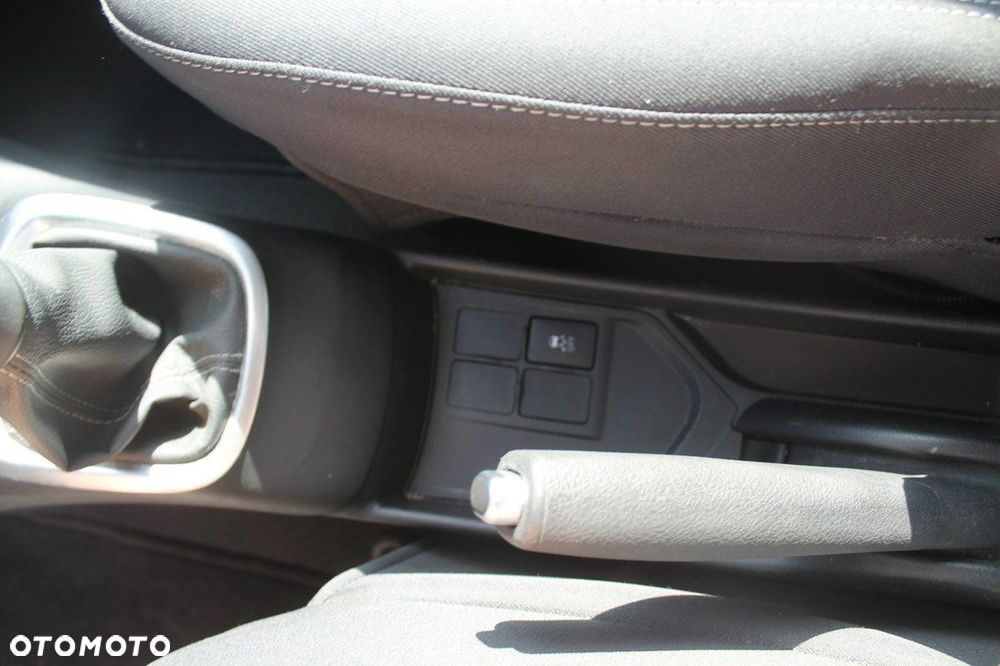 Toyota Yaris - 17