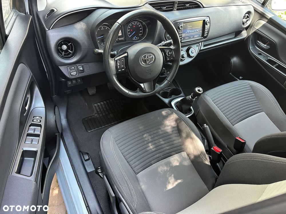 Toyota Yaris 1.5 Premium - 12