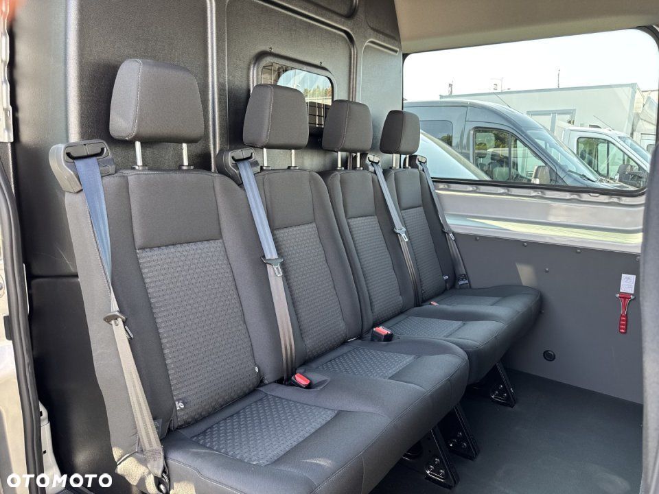 Ford Transit - 17