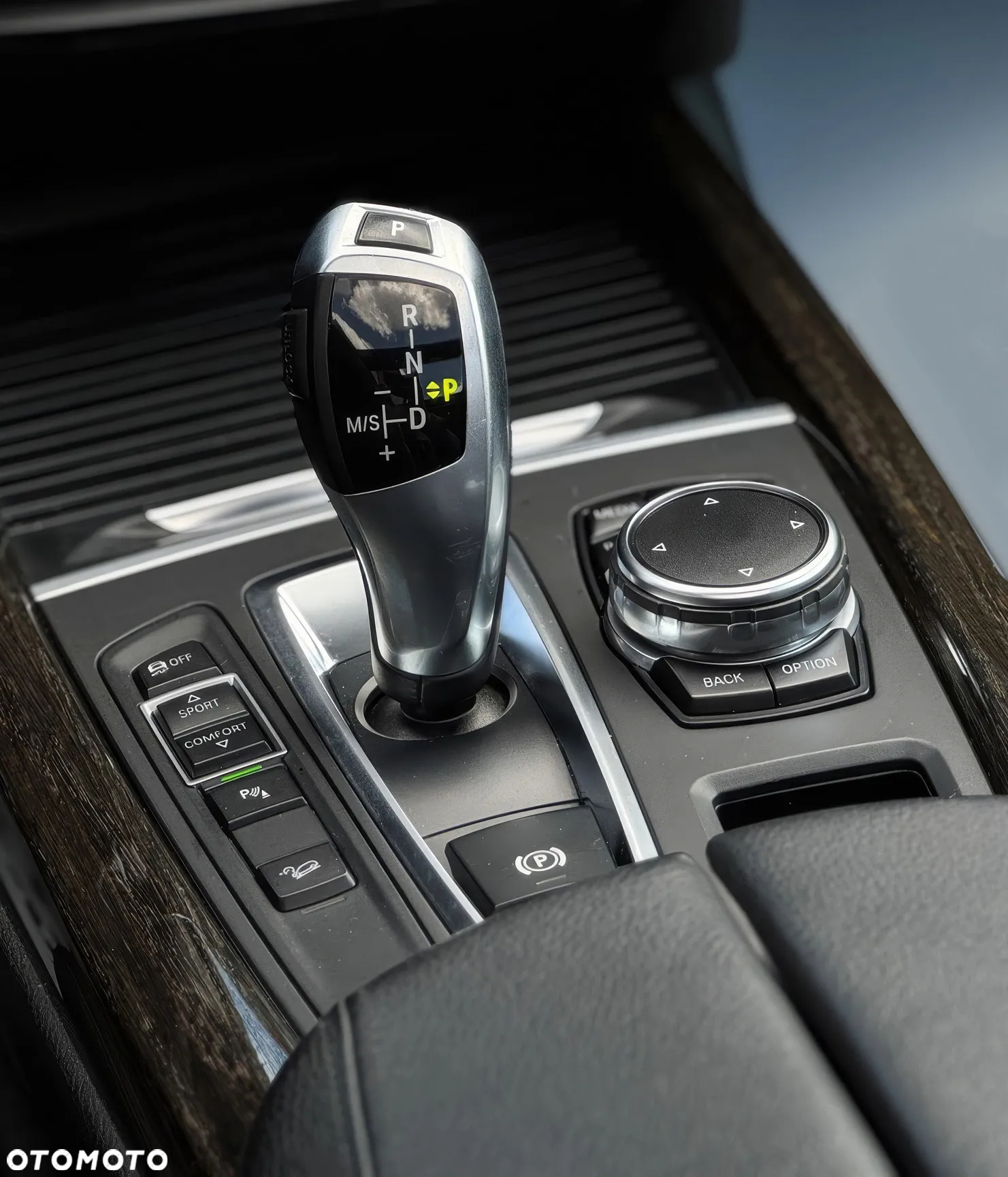 BMW X5 xDrive35i - 13
