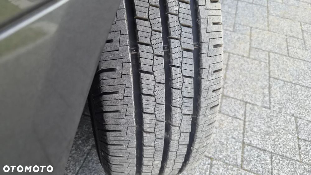 Ford Tourneo Custom 2.0 TDCi L2 Titanium - 36