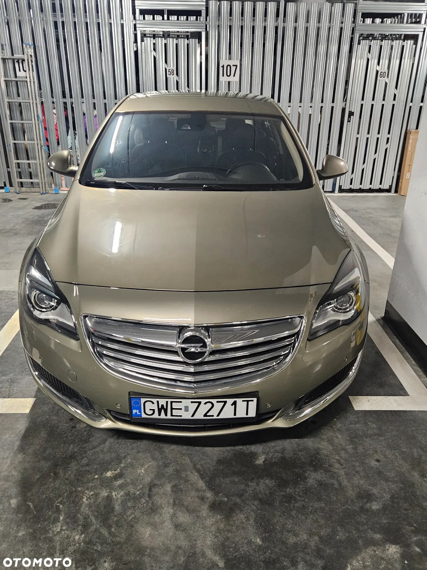 Opel Insignia - 1