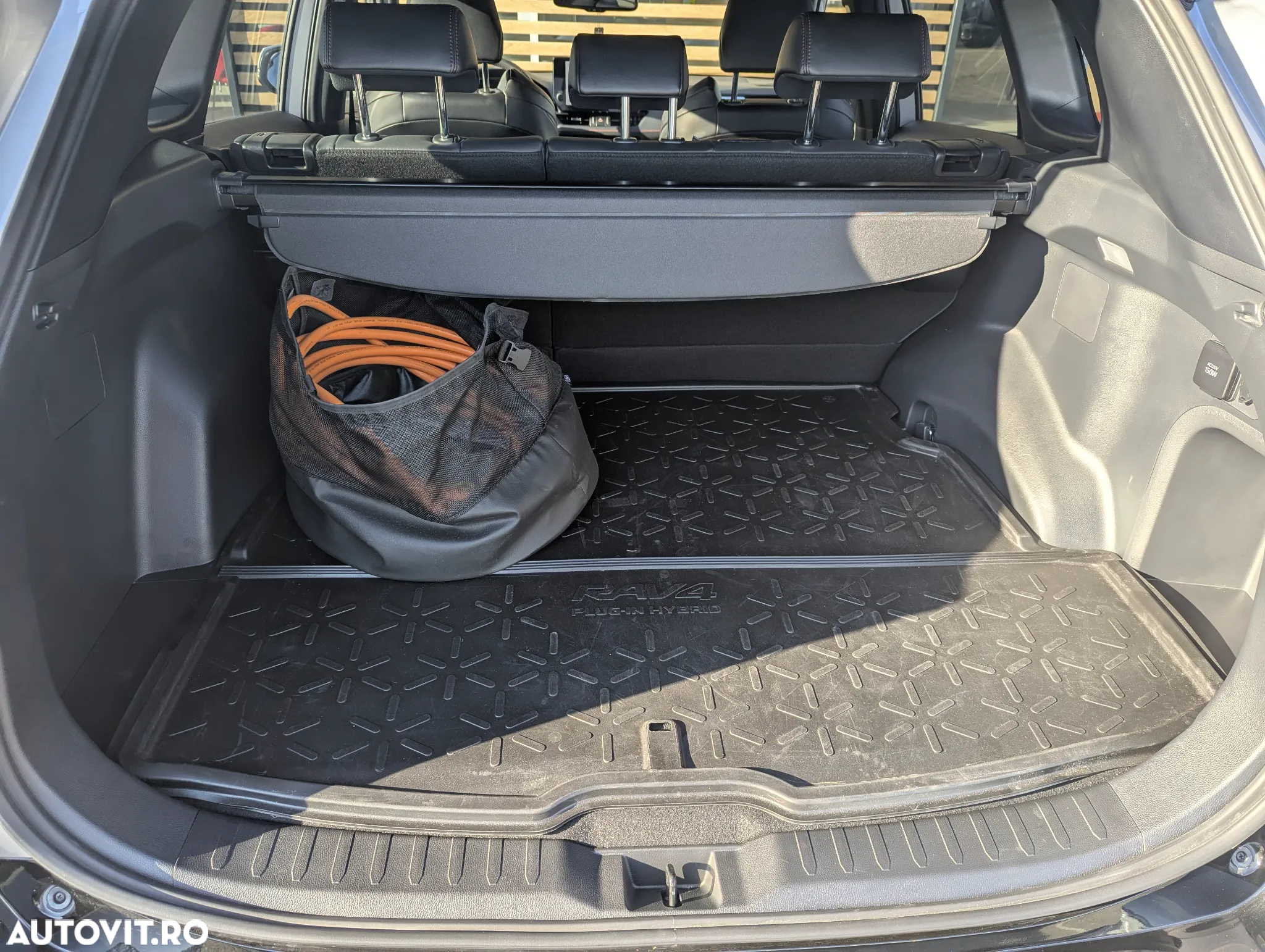 Toyota RAV4 Plug-in-Hybrid Style - 16