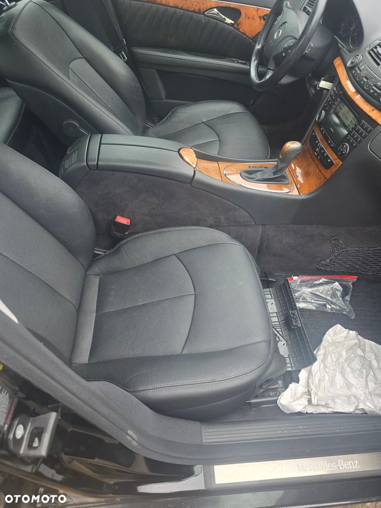 Mercedes-Benz Klasa E 280 CDI 4Matic Automatik Elegance DPF - 29