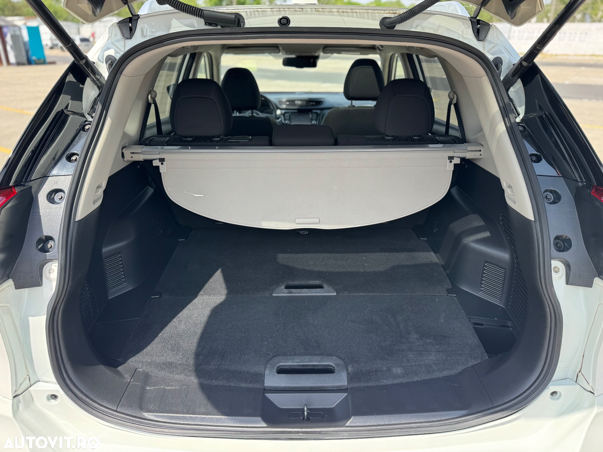 Nissan X-Trail 1.6 dCi Xtronic N-Connecta - 11